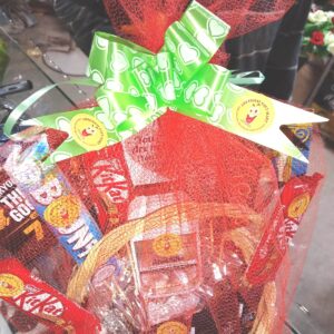 CHOCOLATE GIFT BASKETS WITH BEAUTIFUL WRAP BEST GIFT FOR HER