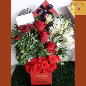 RED ROSES AND OTHERS FLOWERS GIFT HAMPER